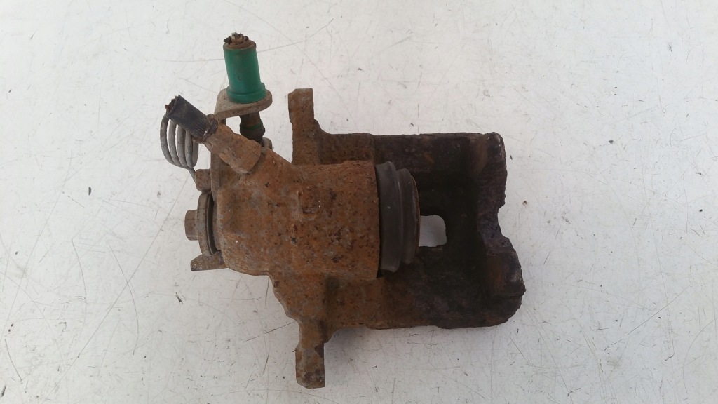 фото №2, Суппорт правый задняя renault trafic