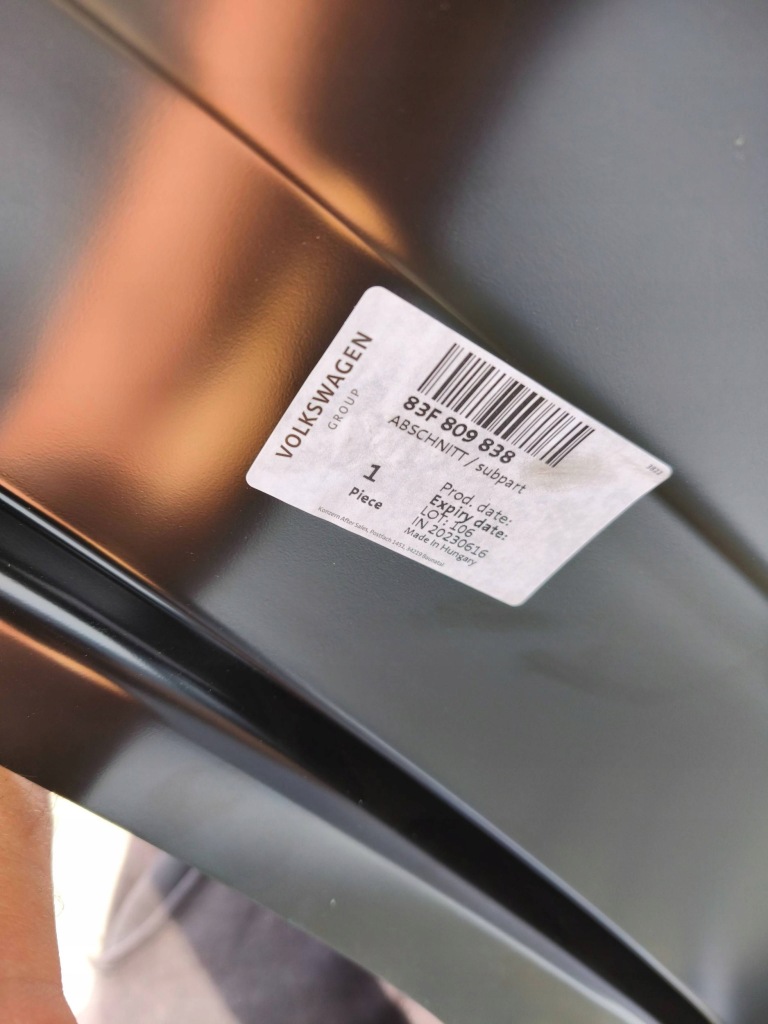 Крыло задний задний правая  audi q3 83f порог стойку ... 2018- Недорого