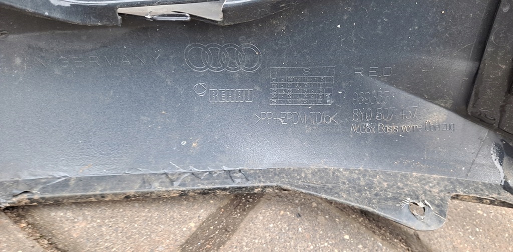 фото №10, Audi a3 8y0 бампер перед передний 8y0807457