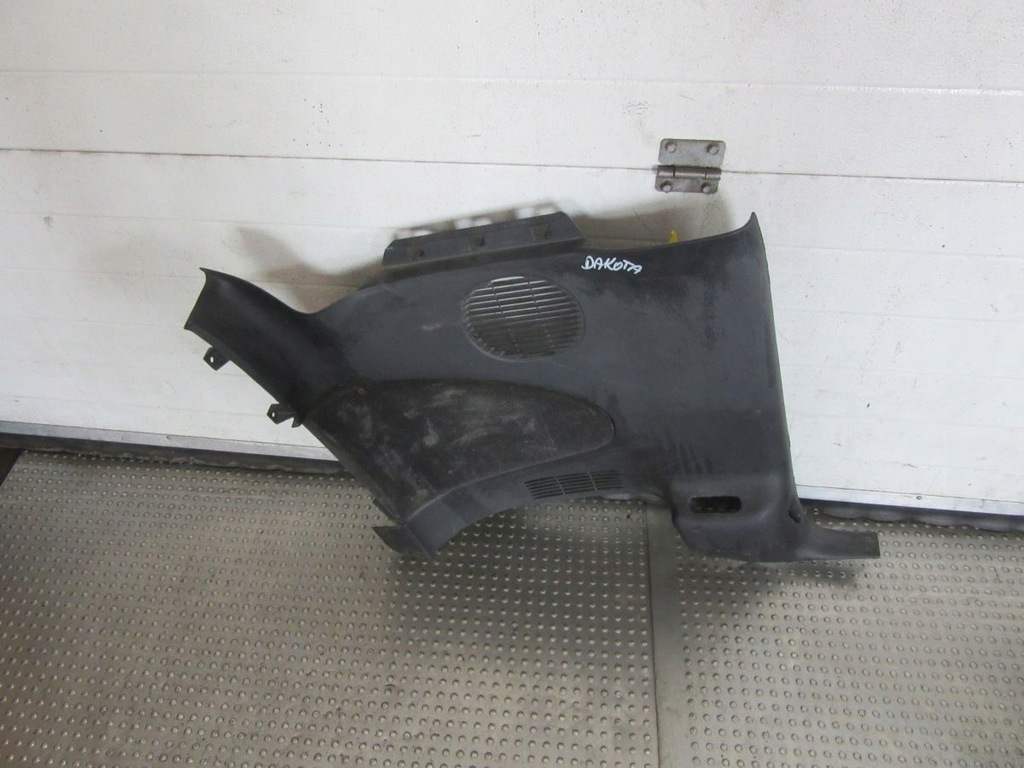 фото №7, Dodge dakota ii 2002 обшивка багажника лівий правий