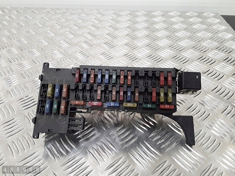 фото №1, 1999 mercedes slk r170 коробка запобіжників