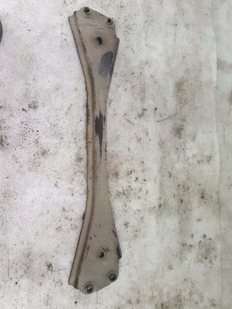 фото №9, Volvo xc60 v60 балка кронштейн подрамник