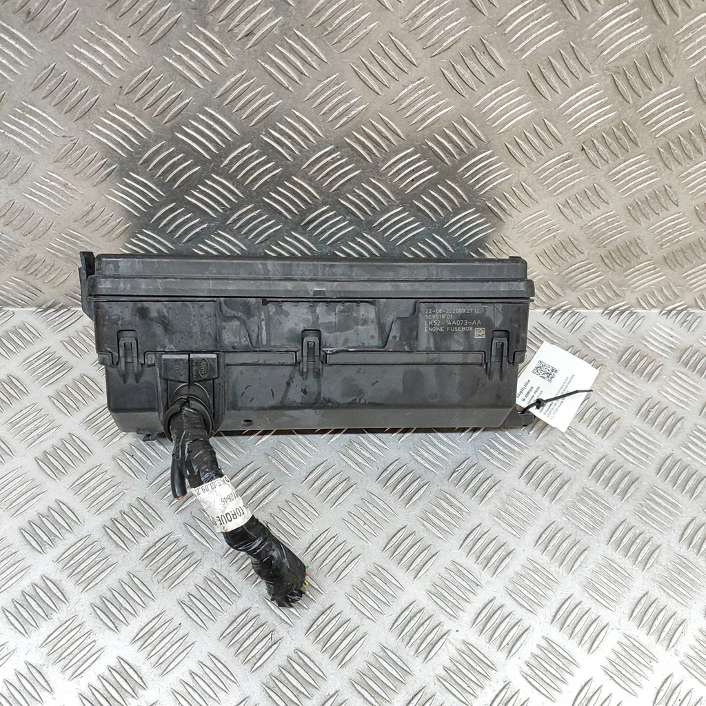 фото №3, Land rover range rover sport l494 2018 коробка предохранителей / комплект