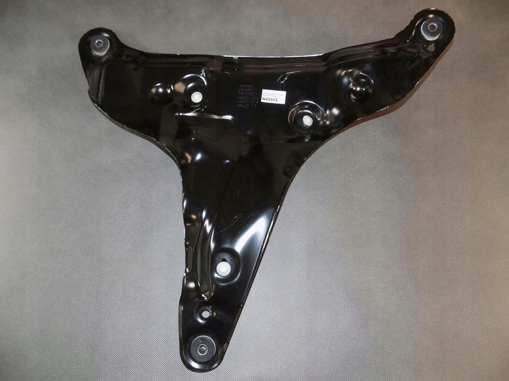 фото №1, Audi a8 4n кронштейн бака 4n0201781a