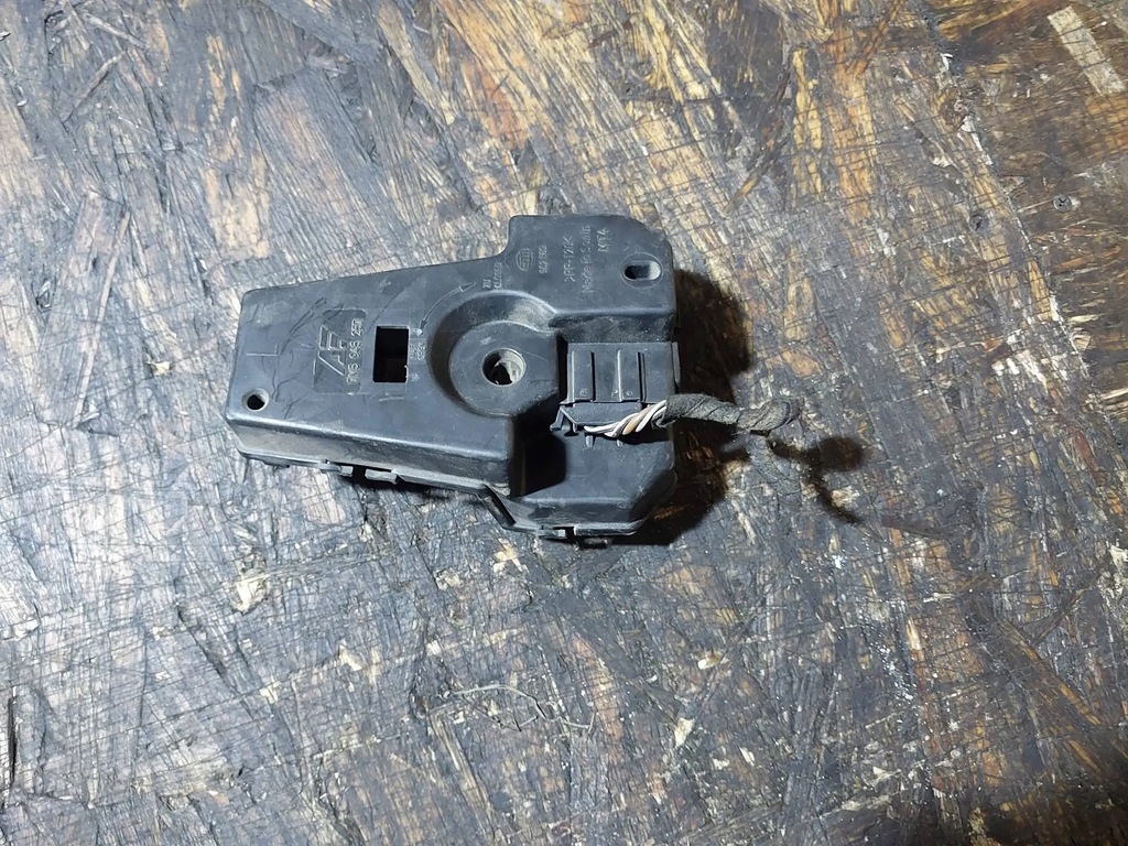 фото №7, Вкладыш лампы левый задняя задний ford galaxy 7m5945257