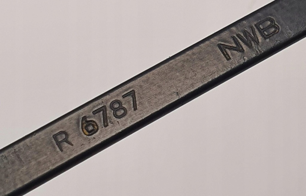 фото №4, Рычаг дворники правое mazda rx-8 r6787 europa