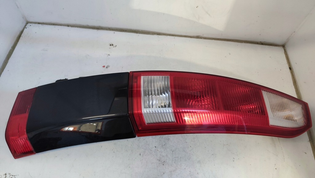 фото №1, Лампа правая задняя задняя opel meriva 13130028 468435664 13130030