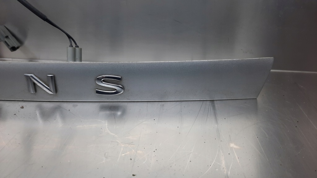 фото №4, Накладка задний крышки kia carens ii