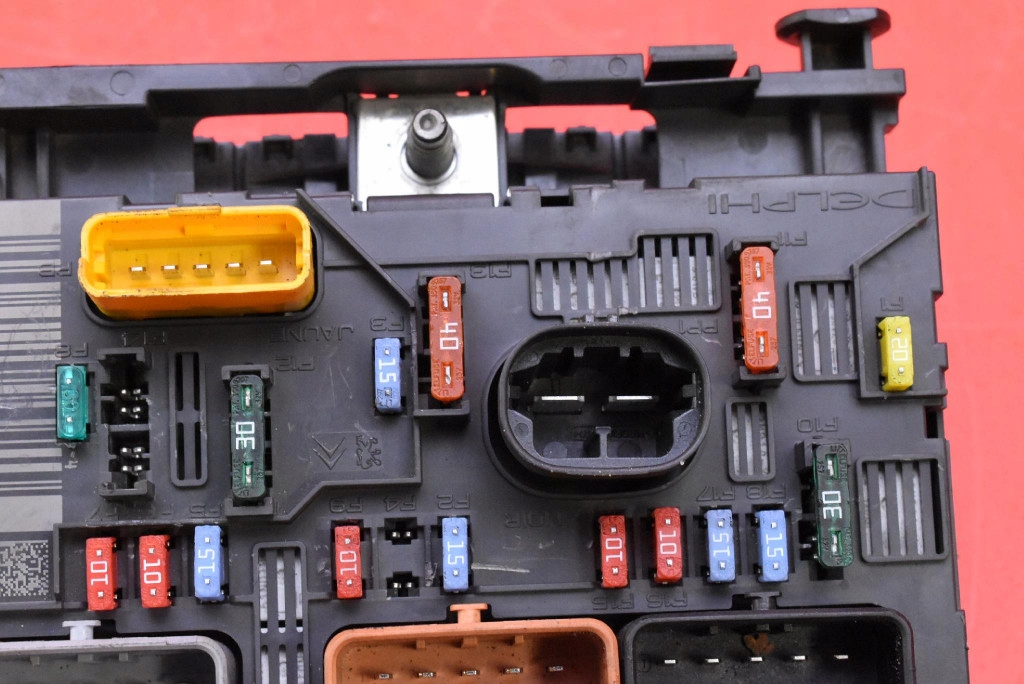 фото №9, Коробка предохранителей bsm 9664055780 peugeot 207 1 i 1.4 hdi 68 km 06-09