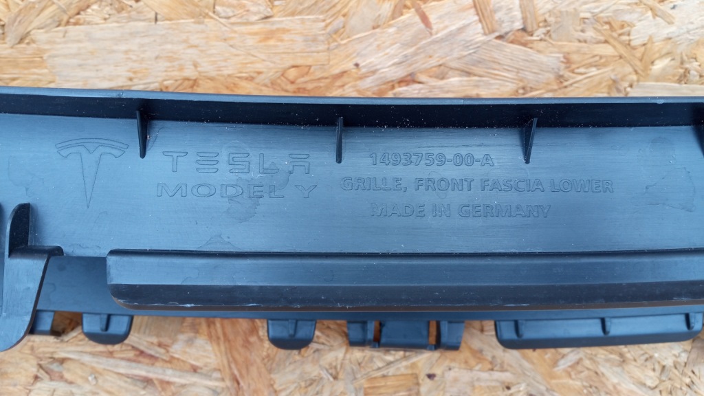 фото №11, Tesla model y 20- решітка радіатора решітка нижня решітка радіатора