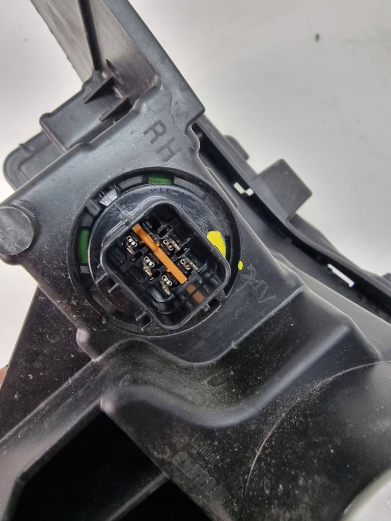 Kgm ssangyong torres evx prawaprzednia лампа drl8320242000 с Разборки