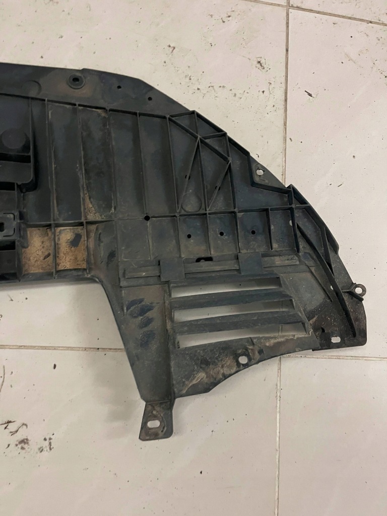 Накладка абсорбер под бампер передний перед peugeot 508 2 9813392080 идеальная Киев