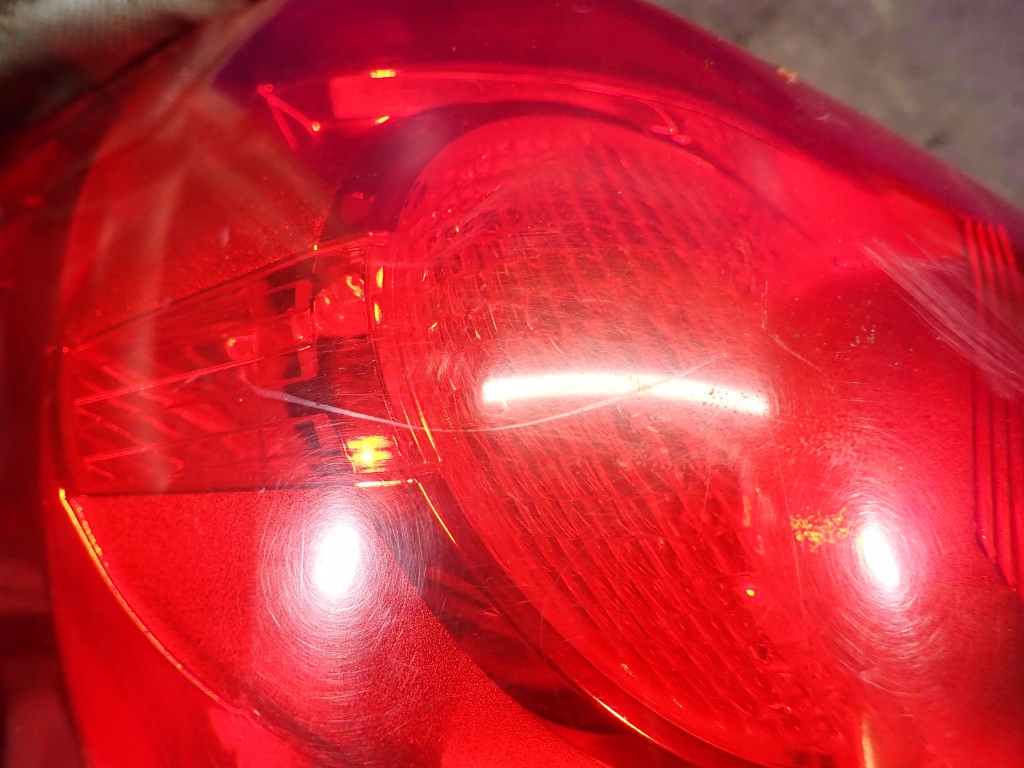 фото №6, Nissan tiida i hb 5d 06-09 лампа задняя левая 26555em01a