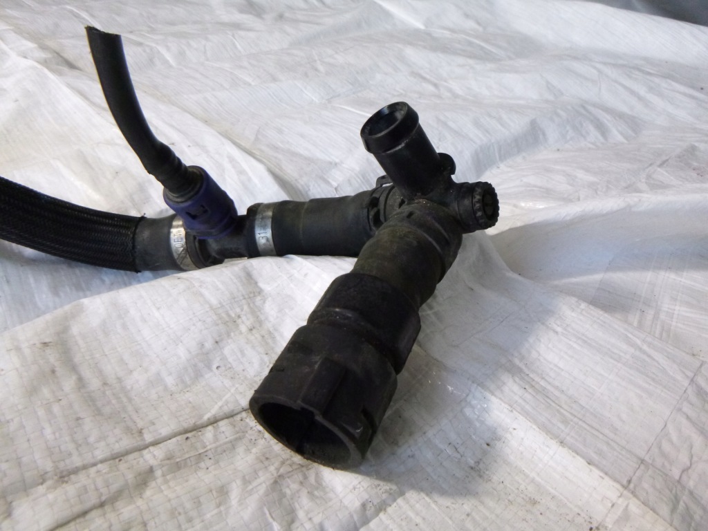 фото №4, Velar land rover труба wąż wody gj32-8c480-ab