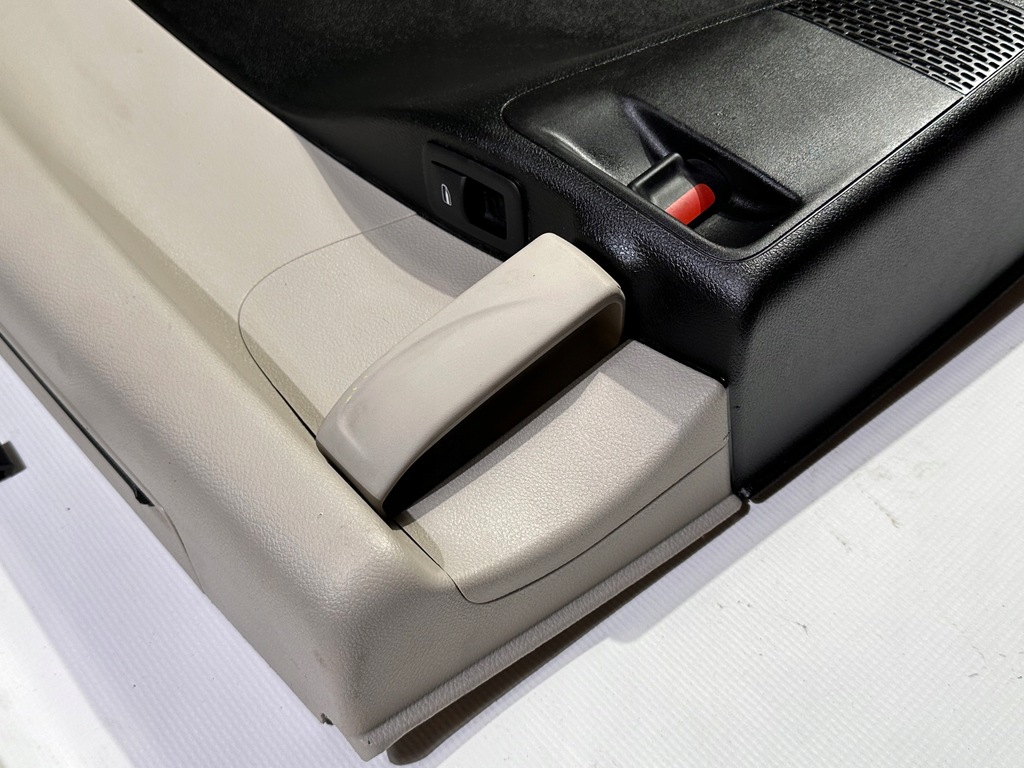 фото №11, Обшивки обшивка оббивка обшивка двері шторка chrysler pacifica 2016 - 2022