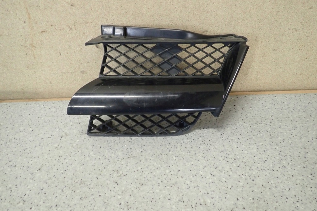 фото №1, Mitsubishi outlander 03-06 решётка радиатора передняя левая