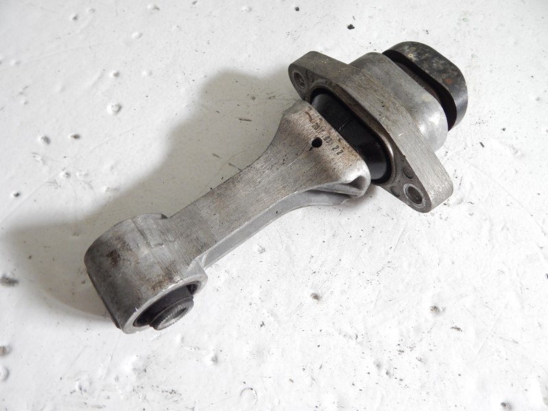 фото №4, Подушка двигателя с подрамник kia niro 16-21