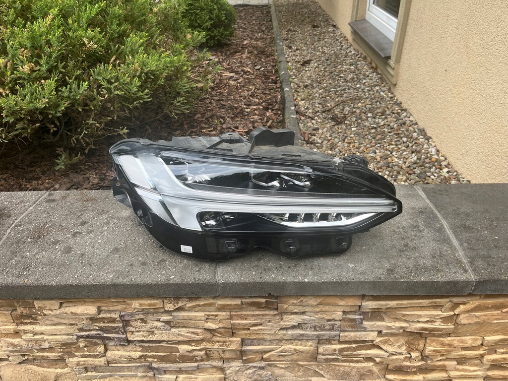 фото №1, Volvo s90 s90 full led лампа права