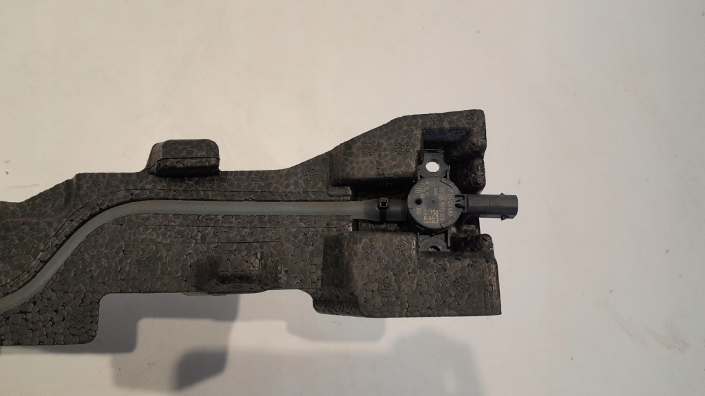 Audi a4 b9 a5 2 балка датчик пешеходов абсорбер перед Цена