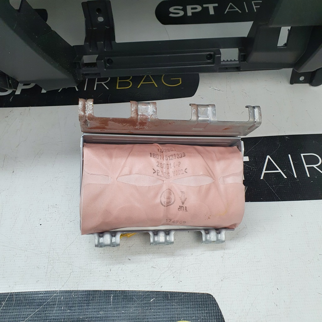 фото №6, Mazda 6 gj приборная панель консоль подушки безопасности ремни подушка безопасности stare возврат