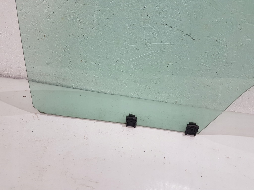 фото №4, Peugeot 5008 i стекло левый перед дверь 12r