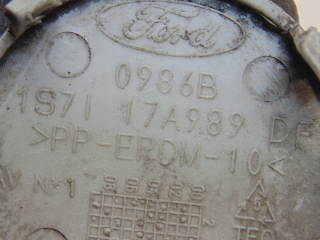 фото №3, Заглушка фаркоп перед ford mondeo mk3