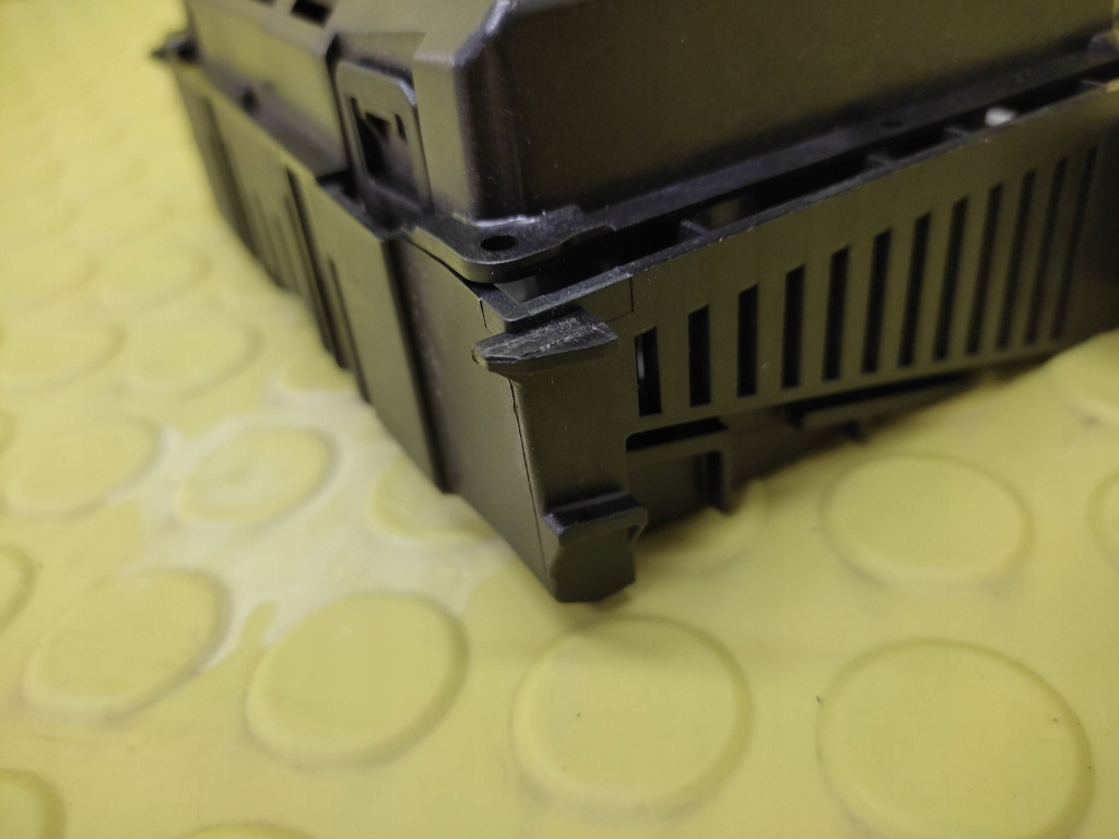 Opel astra h дисплей 13276999 в Украине