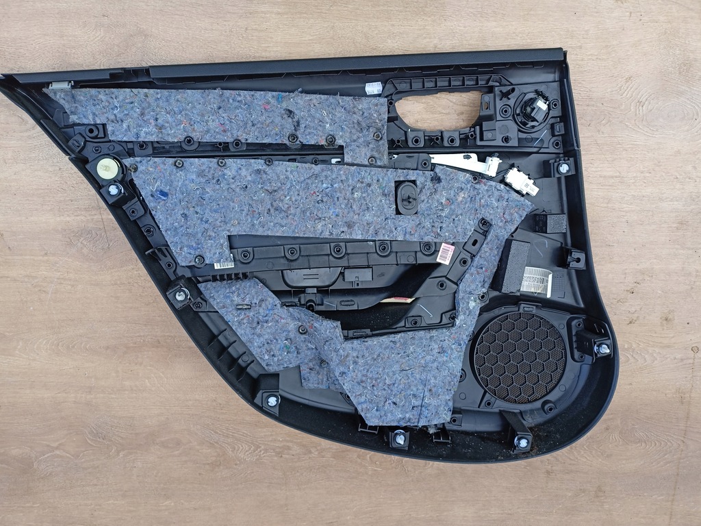 фото №8, Renault megane iv обивка дверь левый задняя