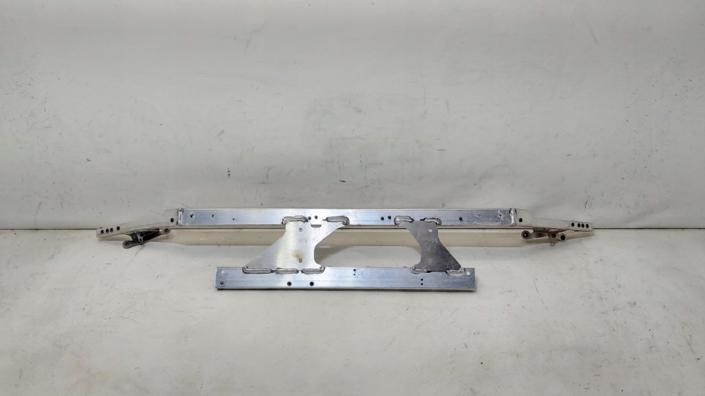 фото №1, Балка aston martin dbs superleggera ly73-l101a70-4