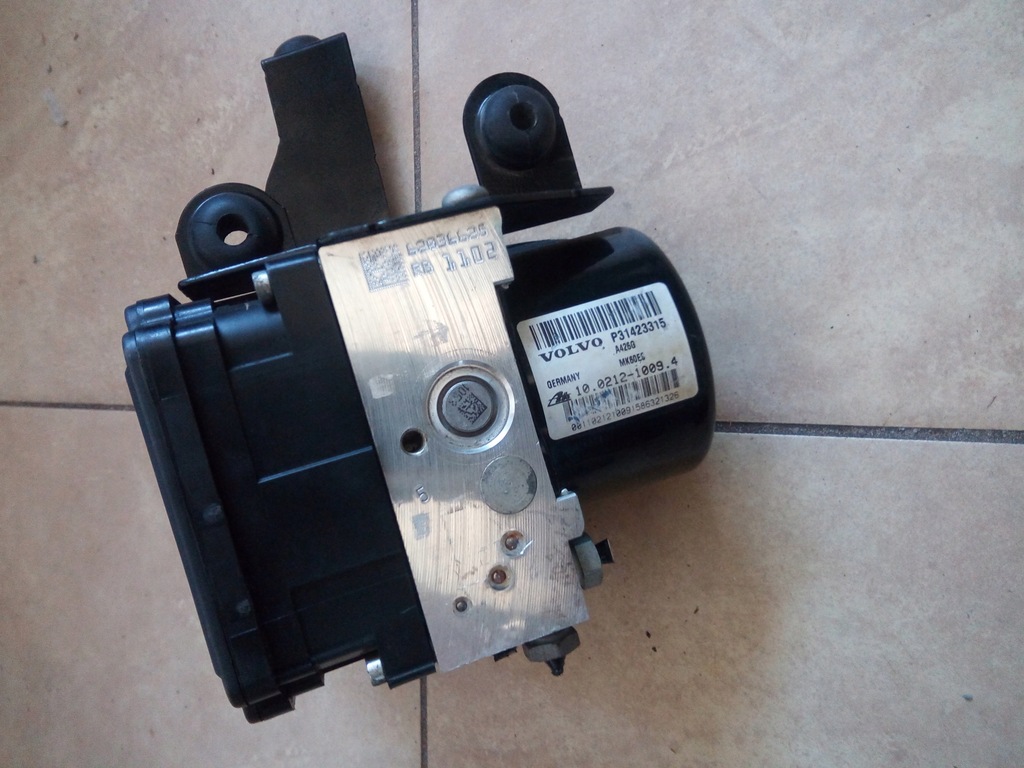 фото №1, Насос abs volvo v40 ii p31423315 oryg.