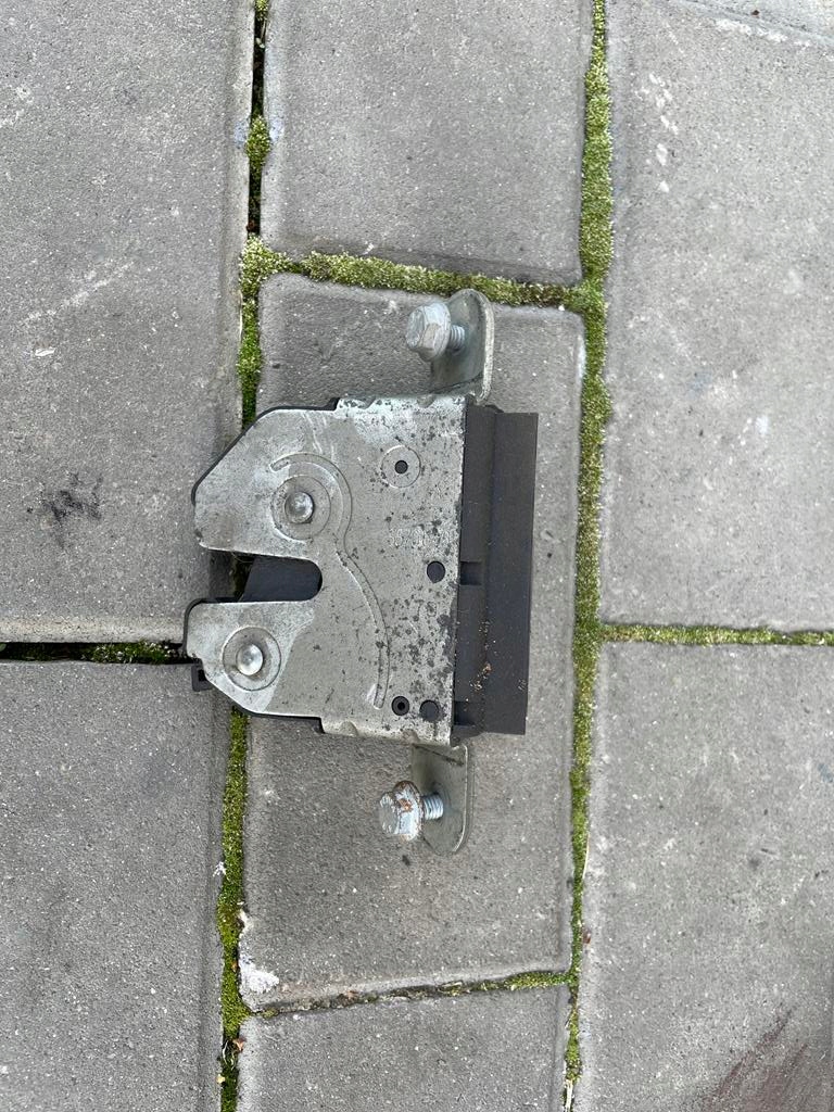 фото №4, Fiat bravo ii эмблема замок крышки