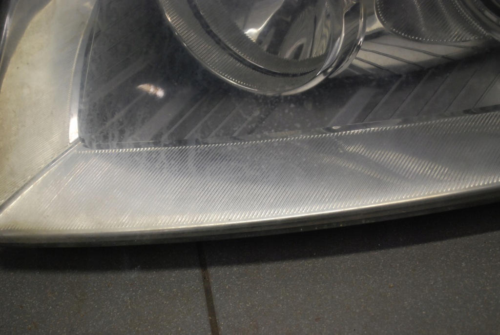 фото №9, Лампа левый перед ксенон подсветка audi a8 d3 uk