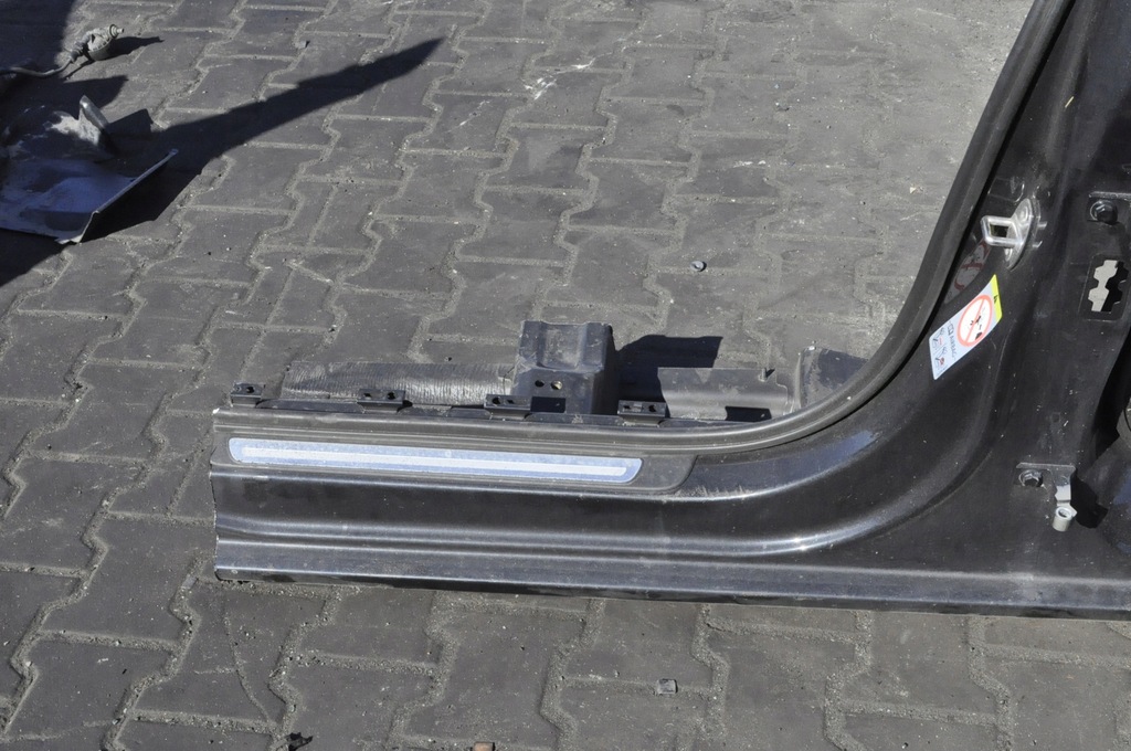 фото №5, Audi a4 b8 блок двигателя порог левый