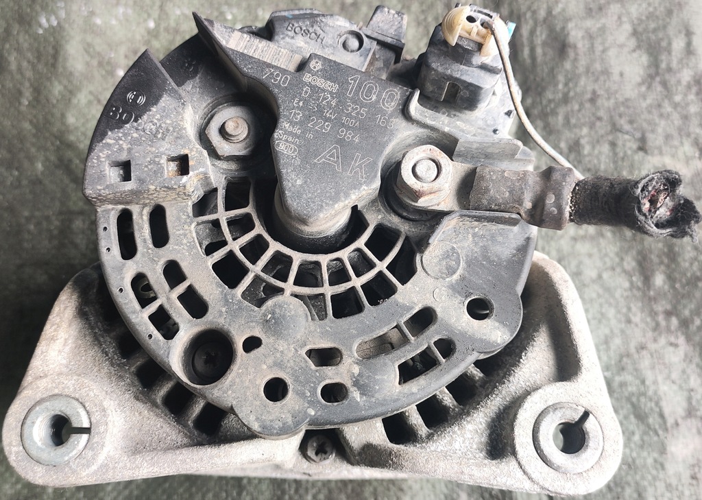 фото №3, Opel astra h iii 1.8 генератор bosch