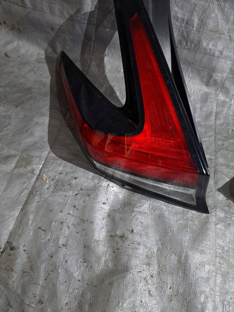 фото №8, Лампа задня nissan leaf