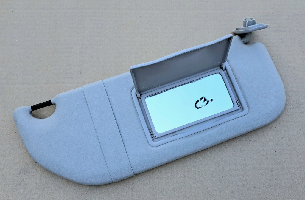 фото №3, Citroen c3 i защита солнцезащитная правая