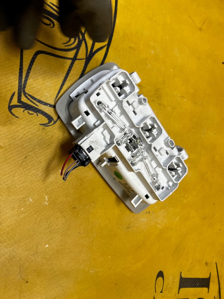 фото №4, Лампа освещение потолочный renault megane iv