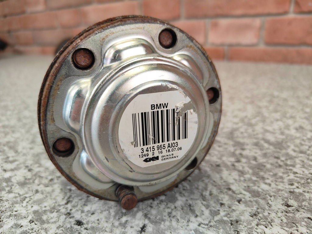 Приводной вал левая задняя левое  задняя bmw e83 x3 3.0 sd 3415955 Киев