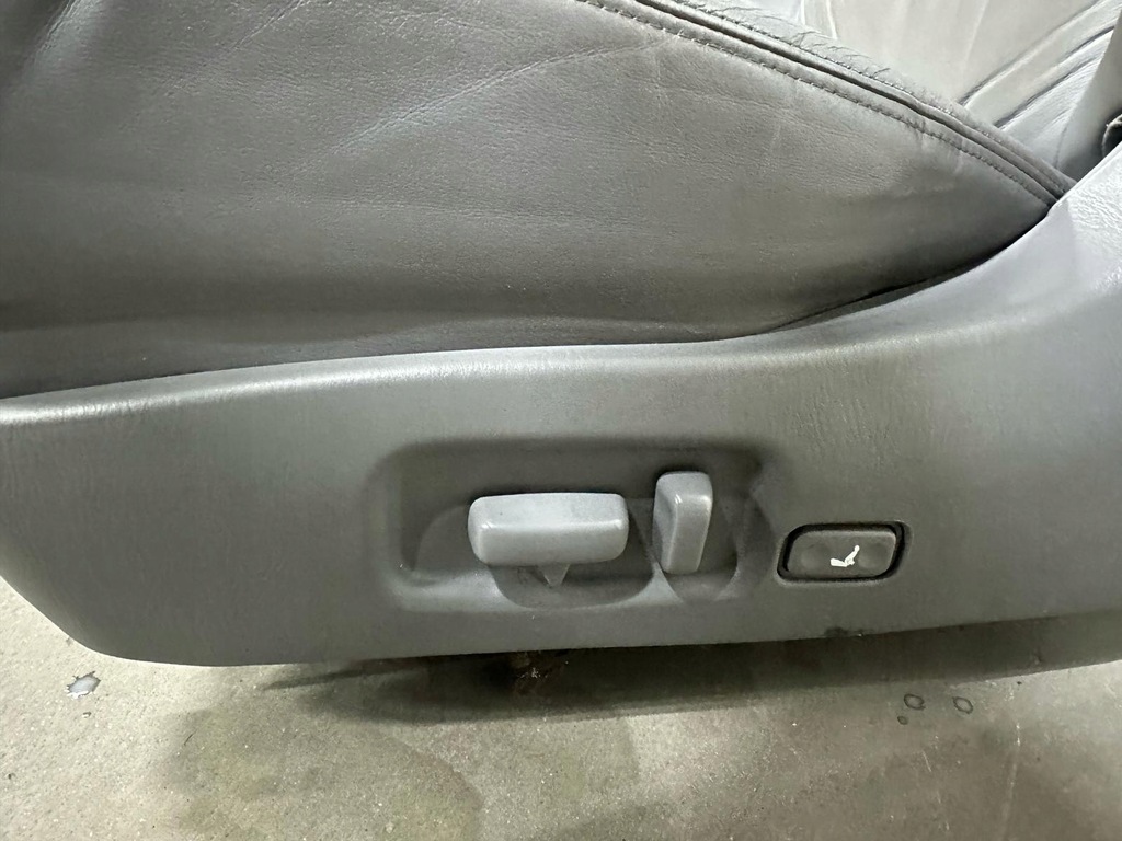 фото №7, Toyota land cruiser 100 сиденья перед сиденье передний левый