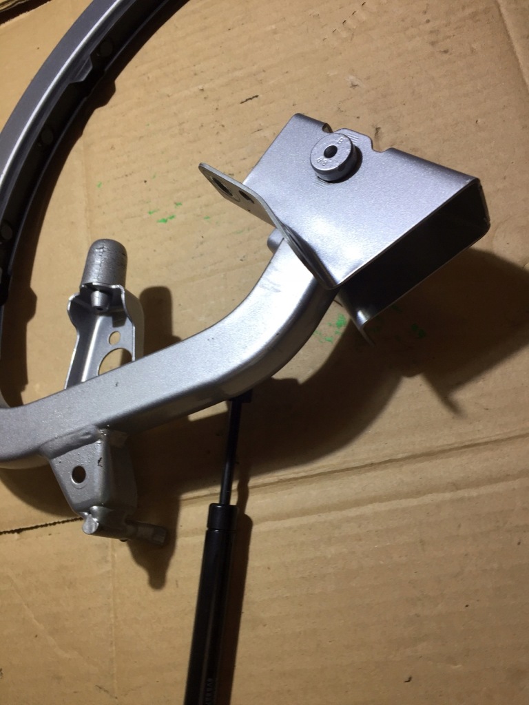 фото №10, A3 8v sedan петля задній кришки лівий 8v5827301c