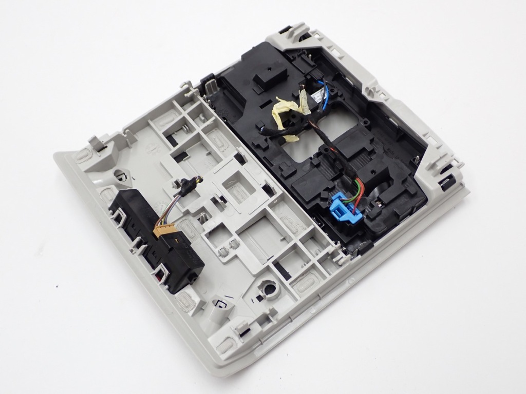 фото №3, Лампа салона кабины оригинал 2ga867591b 2ga867071b vw t-cross 24r