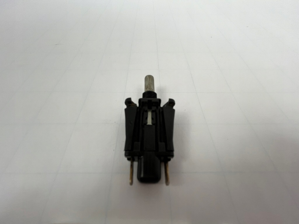 Купить Датчик концевик крышки крышки багажника mercedes w124 2018202110 w201 190