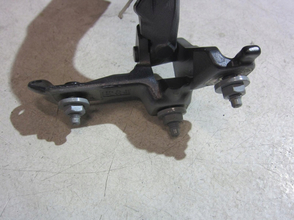 фото №10, Bmw f34 gt петля крышки багажника 7295643 петли