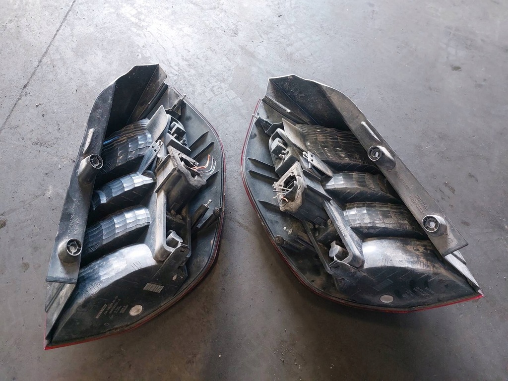 фото №12, Kompletny задняя крышка багажника бампер лампа правая левая megane scenic ii