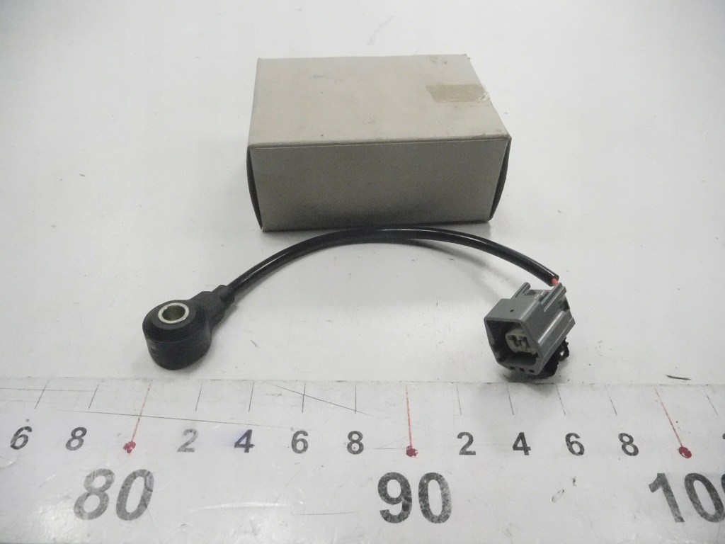 фото №6, Датчик spalania детонационный ford c-max fiesta focus оригинальный номер 1358032