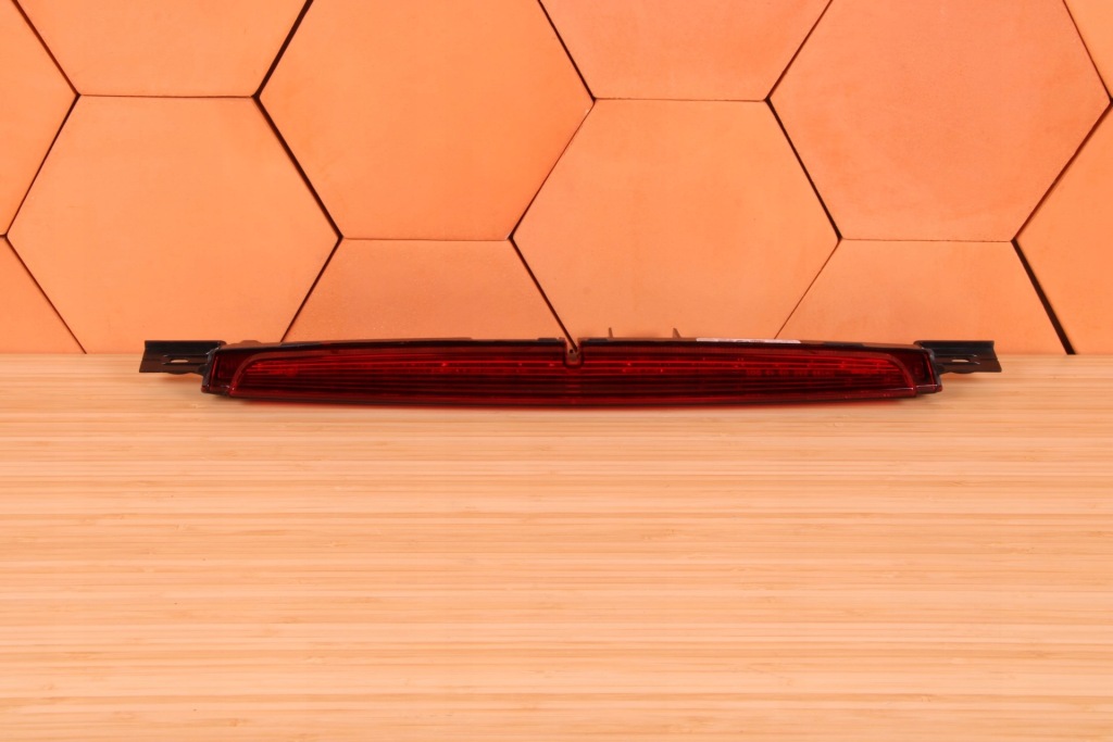 фото №1, Bmw 2 f45 x1 f48 третий свет лампа стоп стоп-сигнал 7297446