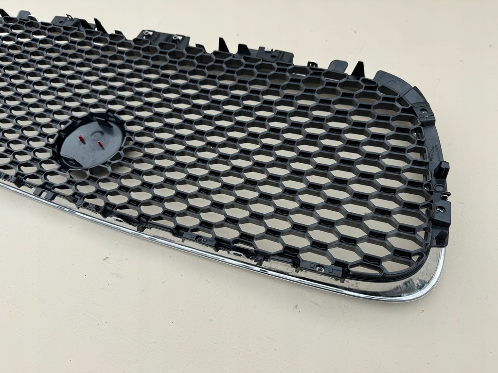 фото №16, Jaguar f-pace 16r- решётка радиатора решётка радиатора бампера перед передняя hk83-8b271 хром