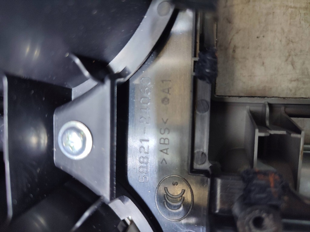 фото №8, Lexus rc 2019 декор туннель среднего