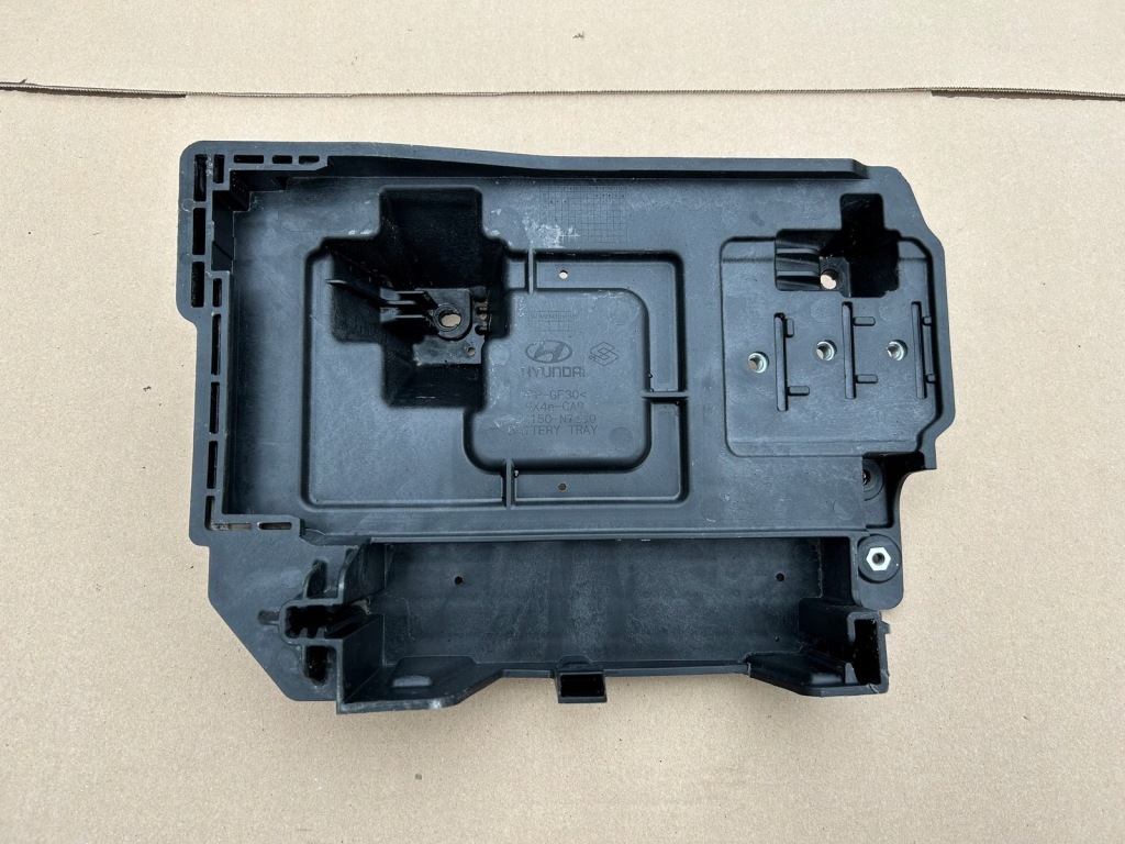 фото №1, Kia sportage v 5 основание аккумулятор 37150-n7000