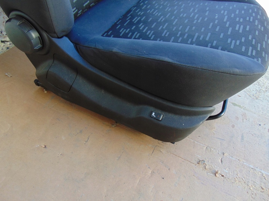 фото №7, Сиденье правый перед пассажира подогреваемый doblo ii combo d europa